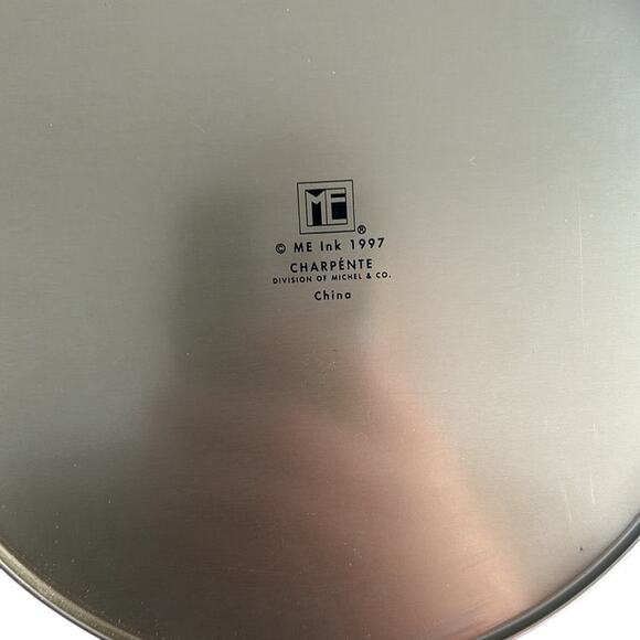 90s decorative Christmas tin- cottage core style- rustic- hearts holly- holiday - Picture 4 of 4